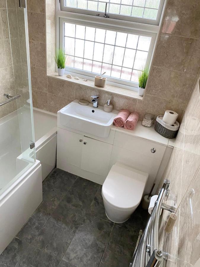 Beautiful Newly Renovated House In Rainham Essex 빌라 외부 사진