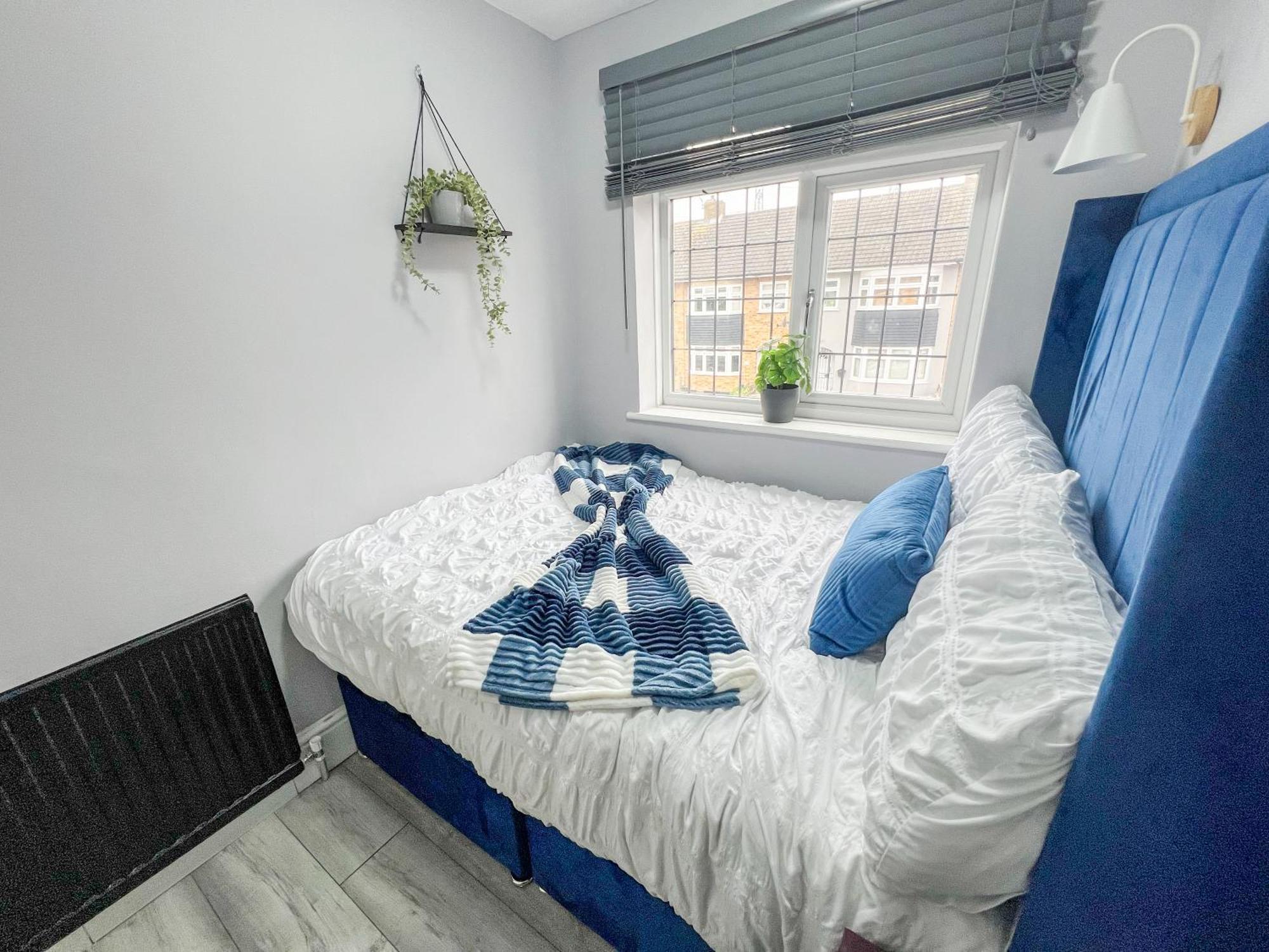 Beautiful Newly Renovated House In Rainham Essex 빌라 외부 사진